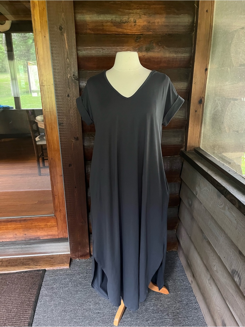Maxi dress, dark gray. Great fabric stretch has pockets. A fave